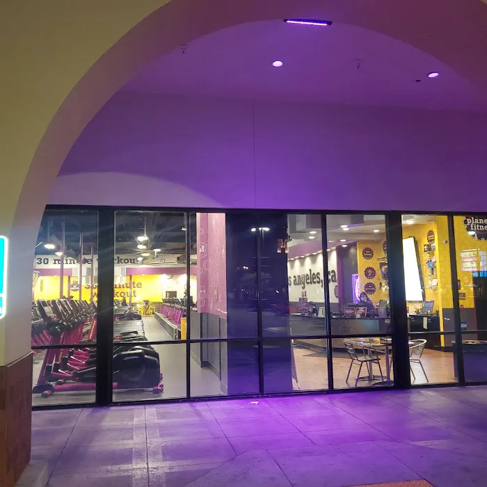Planet Fitness Picture 8
