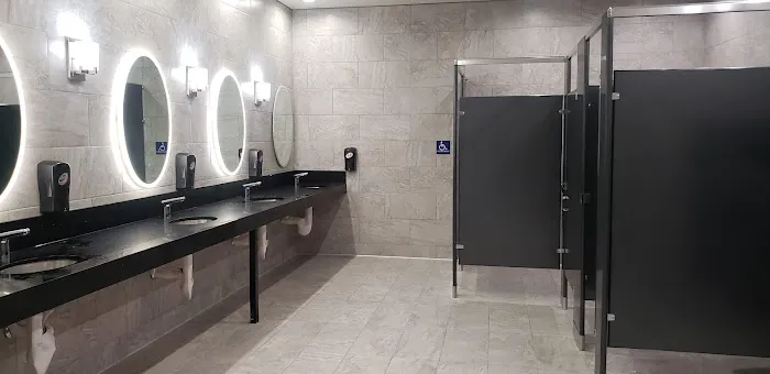 Planet Fitness Picture 2