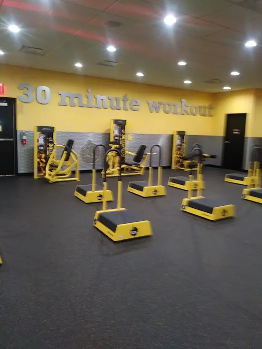 Planet Fitness Picture 9