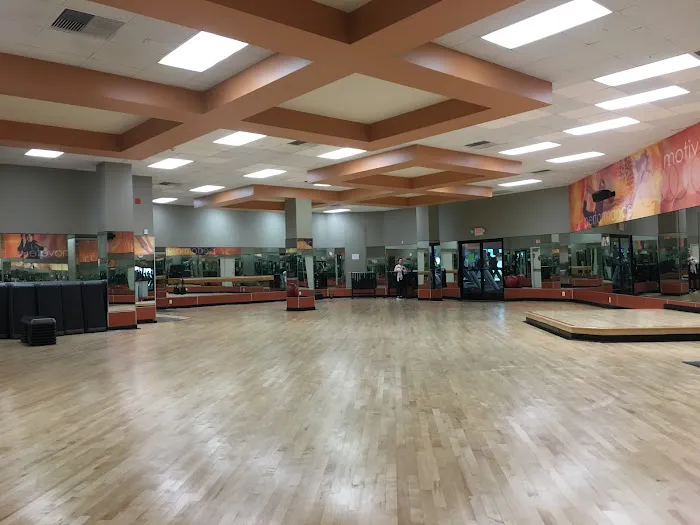 LA Fitness Picture 4