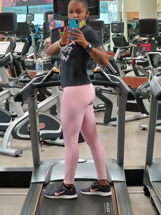 LA Fitness Picture 5