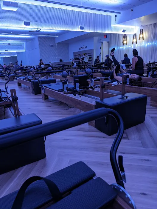 Club Studio Picture 9