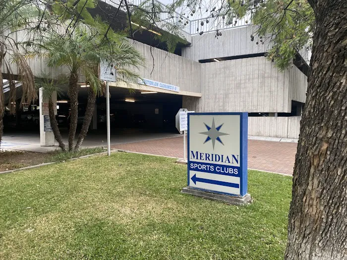 Meridian Qube Fitness Center Picture 2