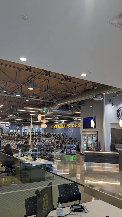 Gold's Gym Anaheim Town Square Picture 8