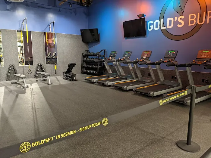 Gold's Gym Anaheim Town Square Picture 2