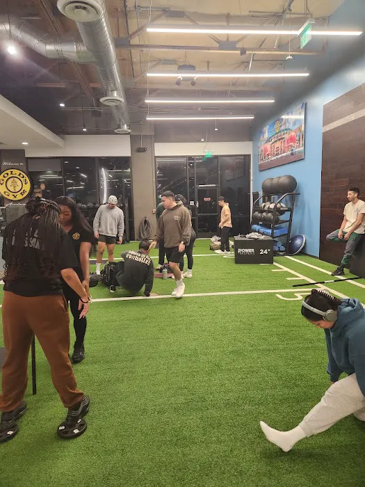 Gold's Gym Anaheim Town Square Picture 3