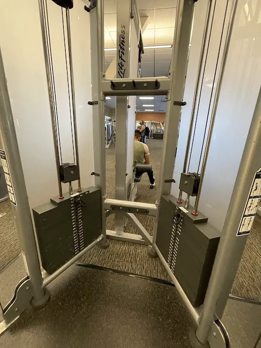 LA Fitness Picture 9