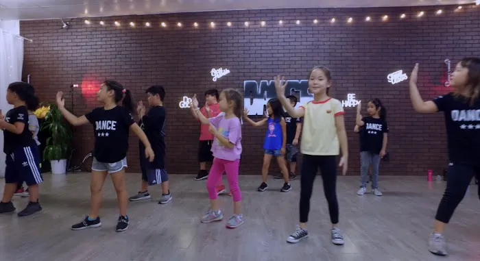 Sapphire Dance & Fitness Studio Picture 5