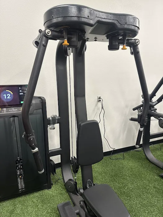 24 Hour Fitness Picture 7