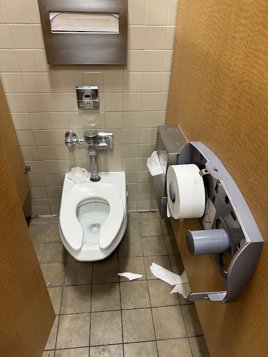 24 Hour Fitness Picture 2