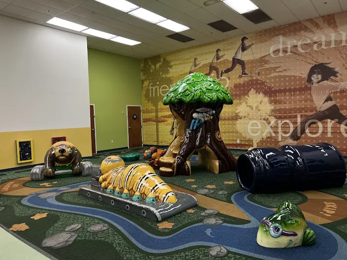 LA Fitness Picture 6