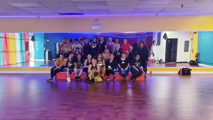 Strong Beauty Fitness Studio Picture 5