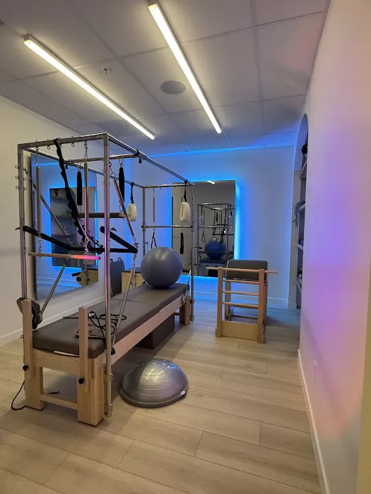 Pure Yoga and Pilates Picture 3