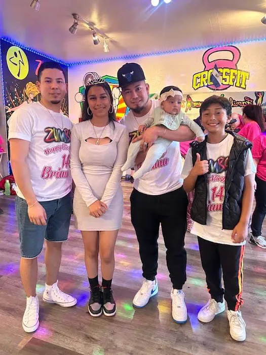 Zumba Manny Paty Rincon Picture 6