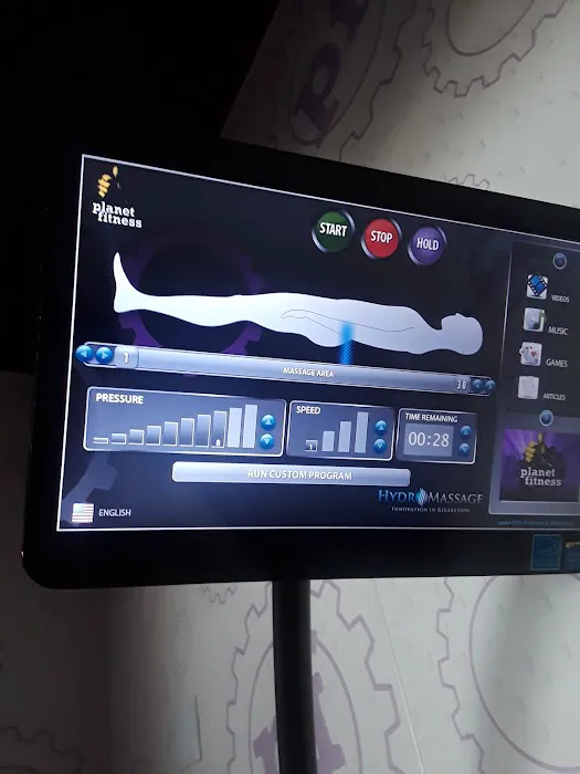 Planet Fitness Picture 8