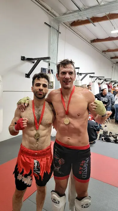 Defiant gym los angeles Picture 3