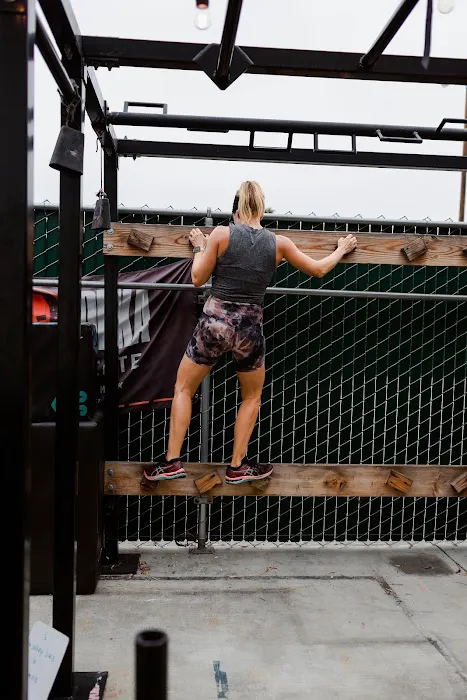 Hybrid House - Signal Hill, CA Picture 6