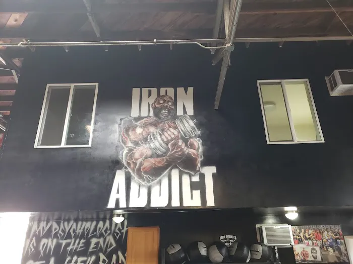 Iron Addicts Gym Picture 10