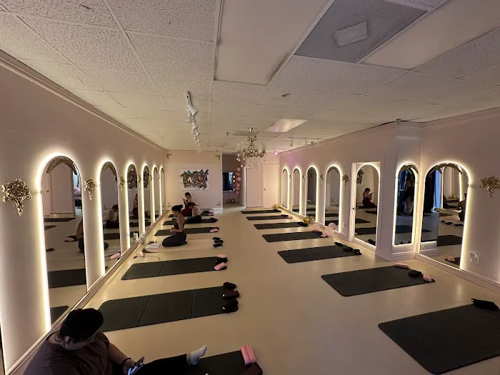 EMOSA PILATES Picture 2