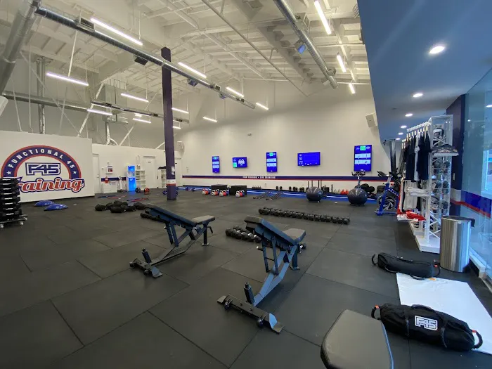 F45 Training Alamitos Bay Picture 1