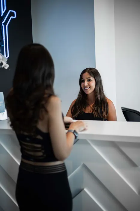 BE Fit Modern Pilates - LB 2nd & PCH Picture 2