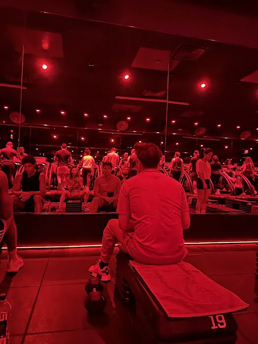 Barry's Long Beach Picture 4