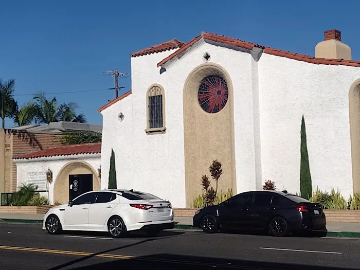 Yogalution Movement & Wellness Picture 1