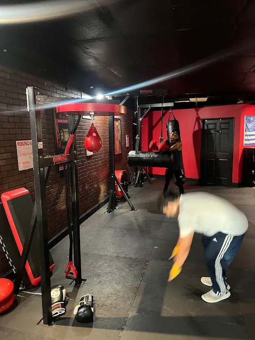 9 Round Fitness - Orange Picture 8
