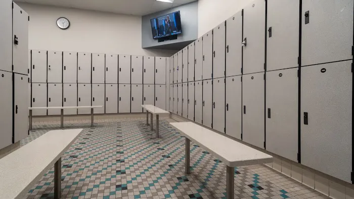 24 Hour Fitness Picture 1