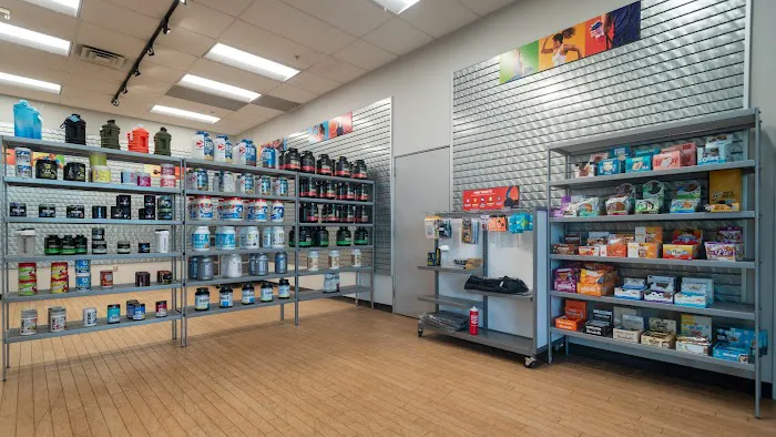 24 Hour Fitness Picture 9