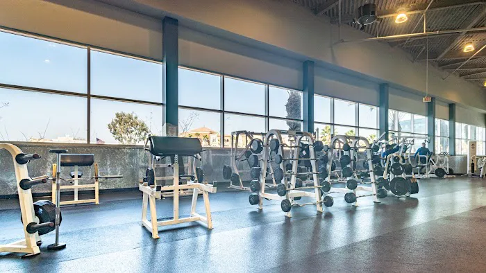 24 Hour Fitness Picture 6