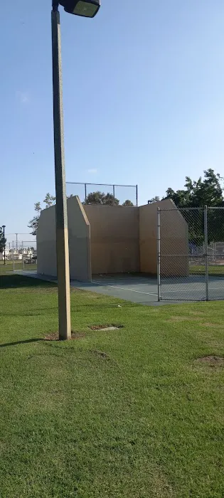 Westminster Park Fitness Zone Picture 3