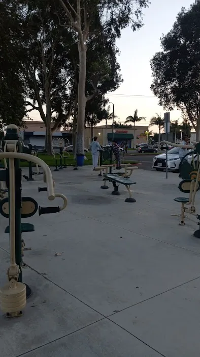 Westminster Park Fitness Zone Picture 5