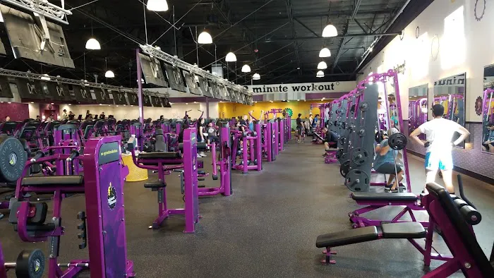 Planet Fitness Picture 10