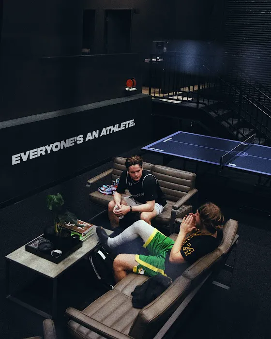 Crosscourt Picture 6