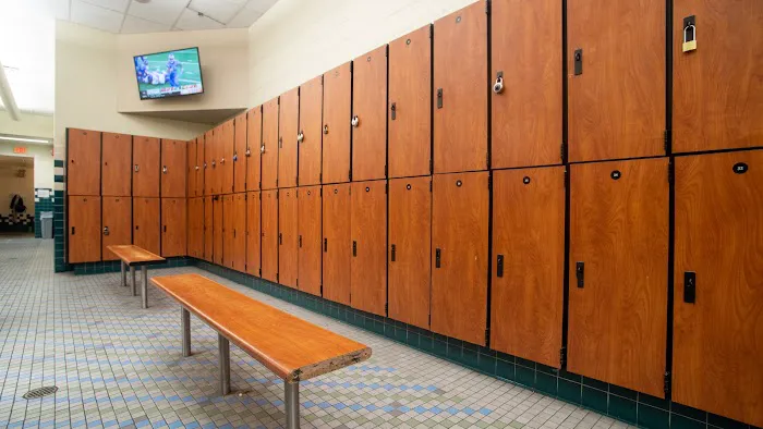 24 Hour Fitness Picture 5