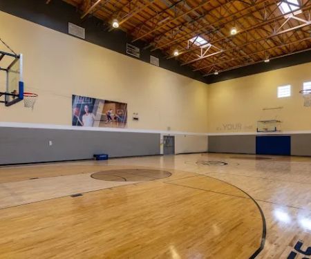 24 Hour Fitness