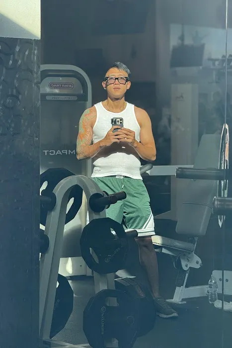 24 Hour Fitness Picture 5