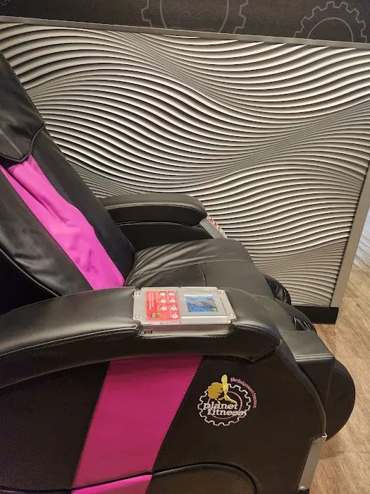 Planet Fitness Picture 6