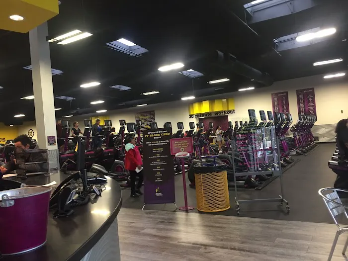 Planet Fitness Picture 8