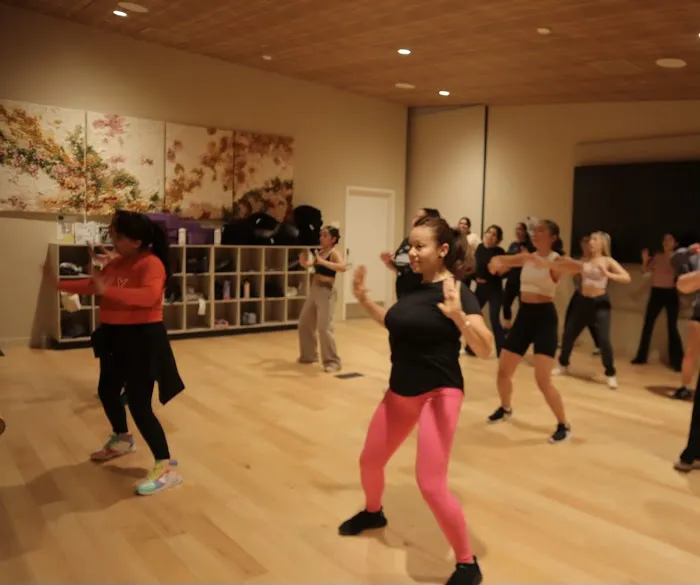 Zumba Orange County Con Teo Reyes Picture 3