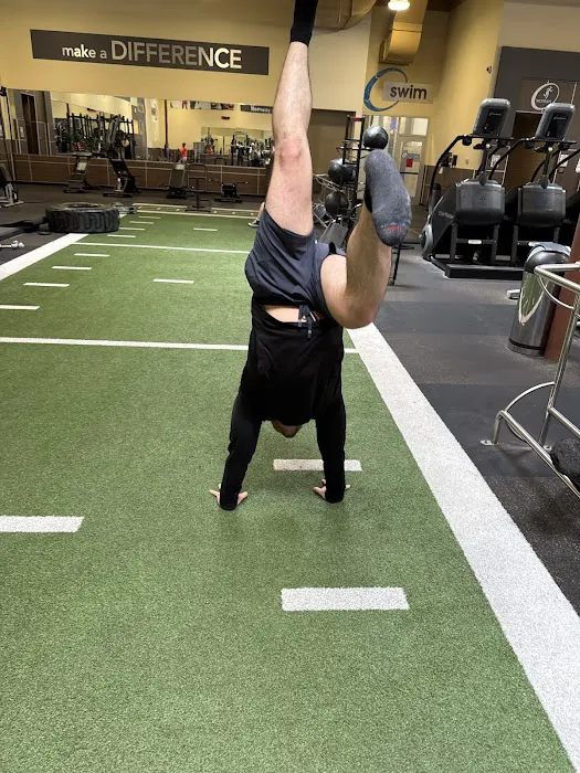 24 Hour Fitness Picture 2