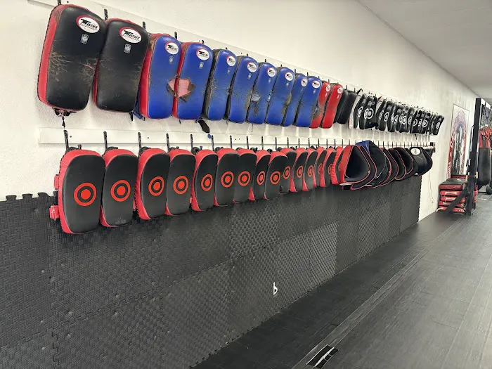 Carrillo Muay Thai - Thai Boxing - Kick Boxing City of Orange, Santa Ana. Orange County Picture 6