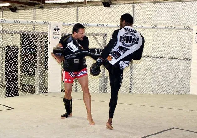 Carrillo Muay Thai - Thai Boxing - Kick Boxing City of Orange, Santa Ana. Orange County Picture 8