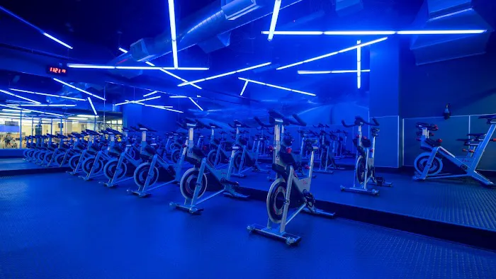 24 Hour Fitness Picture 3