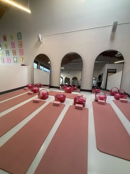 Luminous Physique Picture 5