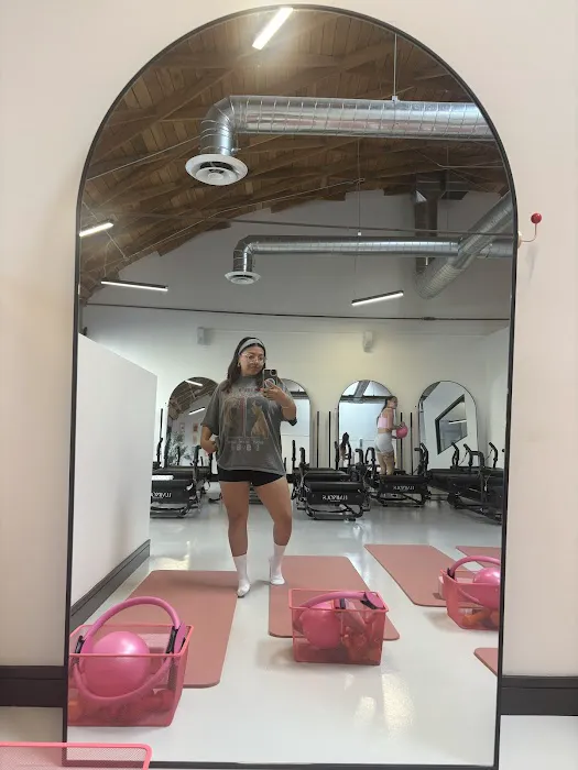 Luminous Physique Picture 4