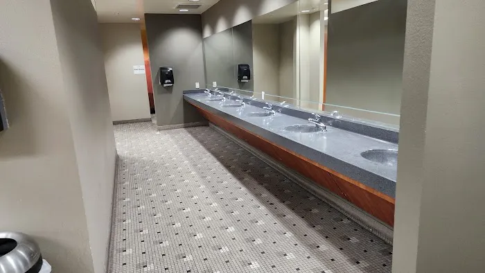 LA Fitness Picture 6