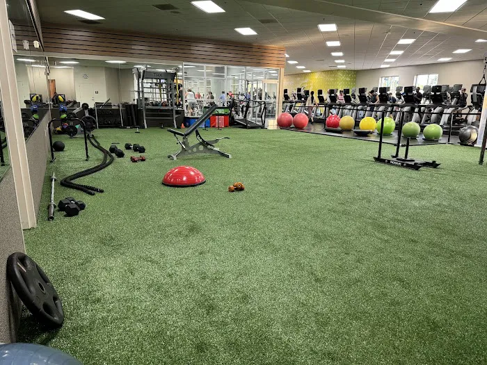 LA Fitness Picture 4