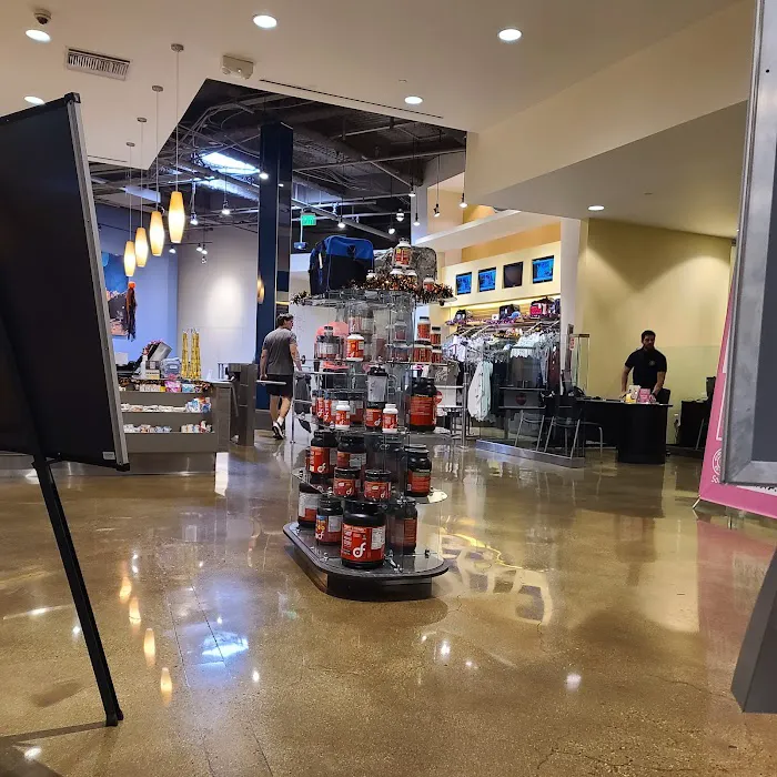 Gold's Gym Arcadia Picture 4